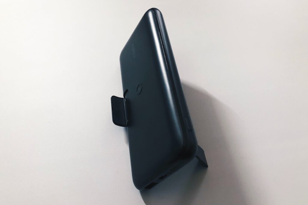 スマホスタンド付モバイルバッテリー
